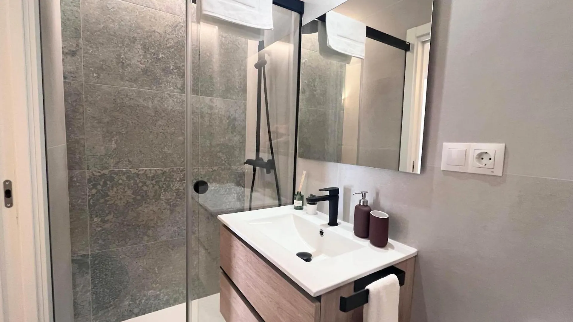Apartment Homely Malaga Soho San Lorenzo