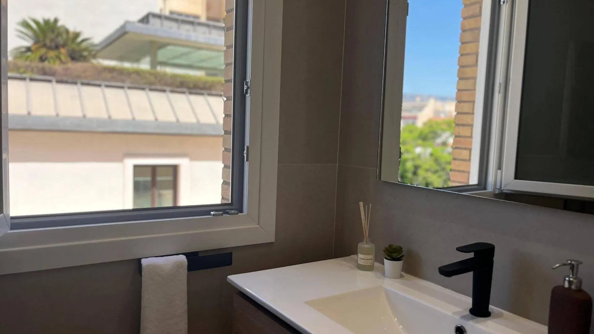 Homely Malaga Soho San Lorenzo